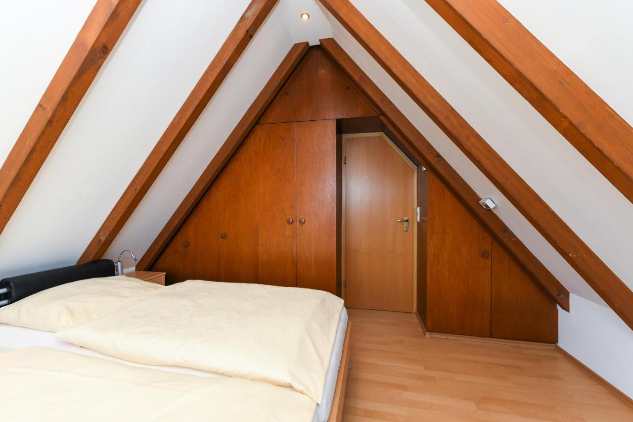 Hus achtern Diek Bensersiel Exterior foto