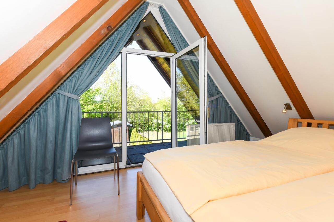 Hus achtern Diek Bensersiel Exterior foto