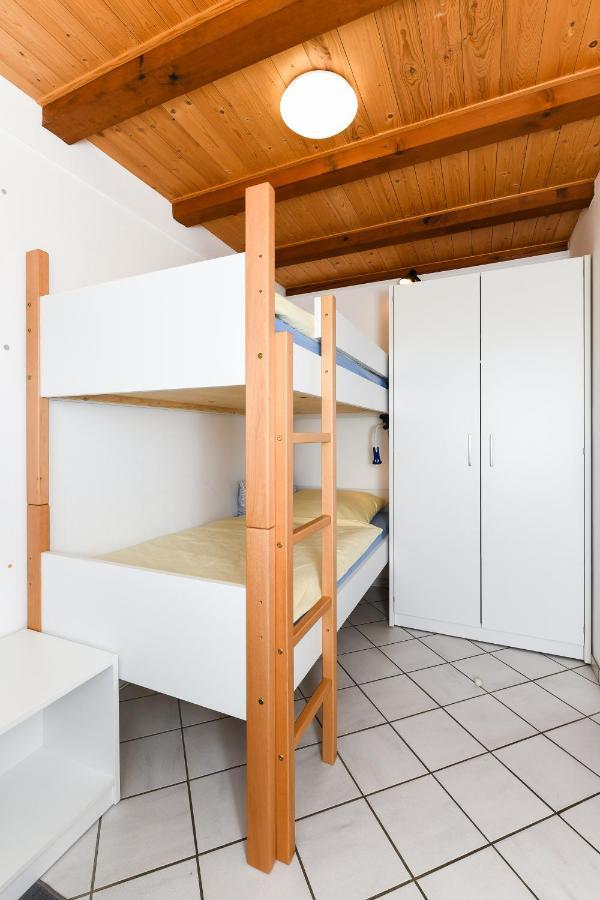 Hus achtern Diek Bensersiel Exterior foto